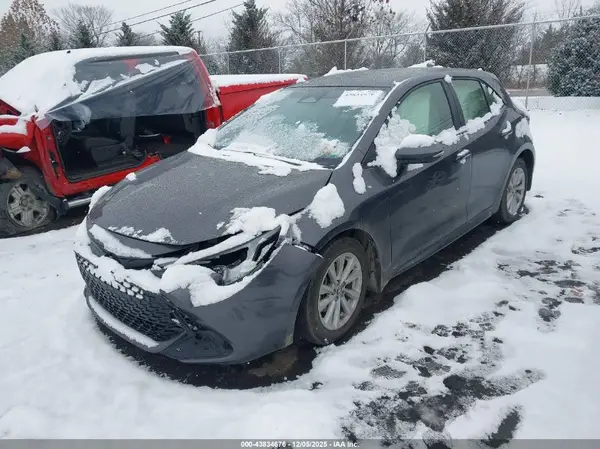 JTND4MBE1S3247742 2025 TOYOTA COROLLA - Image 2