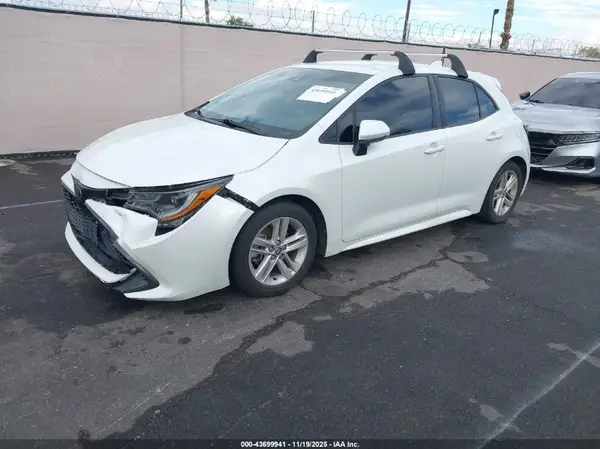 JTND4MBE2M3106181 2021 TOYOTA COROLLA - Image 2