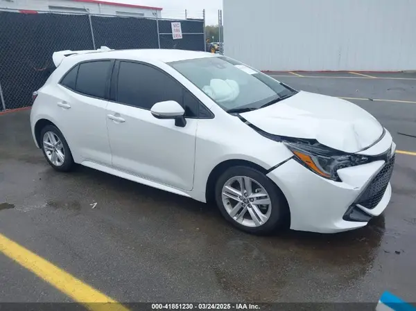 JTND4MBE2N3182758 2022 TOYOTA COROLLA - Image 1