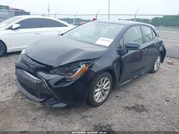 JTND4MBE2N3183215 2022 TOYOTA COROLLA - Image 2