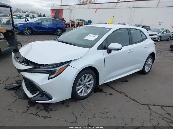 JTND4MBE2S3238449 2025 TOYOTA COROLLA - Image 2