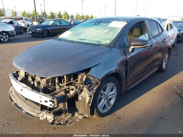 JTND4MBE3M3108389 2021 TOYOTA COROLLA - Image 2