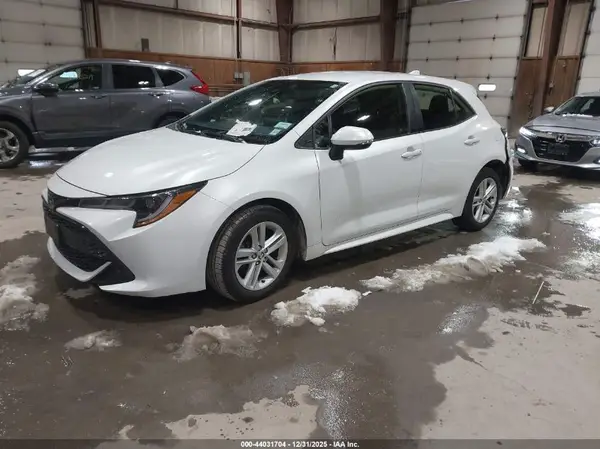 JTND4MBE3M3110224 2021 TOYOTA COROLLA - Image 2