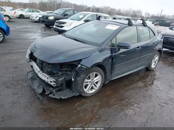 JTND4MBE3M3125824 2021 TOYOTA COROLLA - Image 2