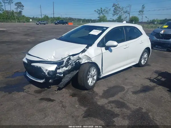 JTND4MBE3P3203927 2023 TOYOTA COROLLA - Image 2