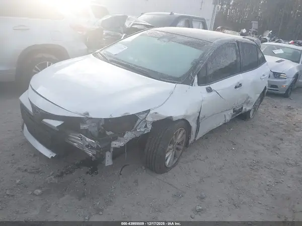 JTND4MBE3R3228989 2024 TOYOTA COROLLA - Image 2
