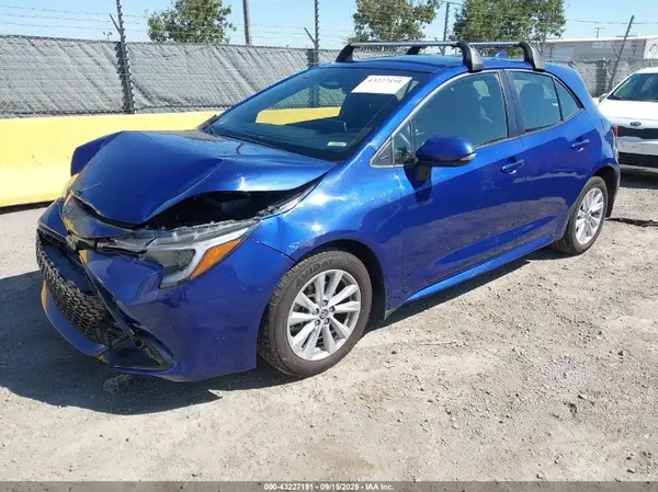 JTND4MBE3S3238623 2025 TOYOTA COROLLA - Image 2