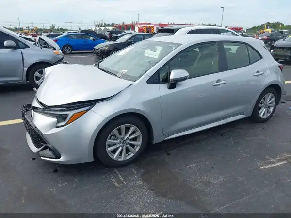 JTND4MBE3S3249220 2025 TOYOTA COROLLA - Image 2