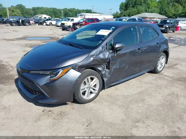 JTND4MBE4N3163564 2022 TOYOTA COROLLA - Image 2