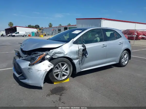 JTND4MBE4N3176704 2022 TOYOTA COROLLA - Image 2