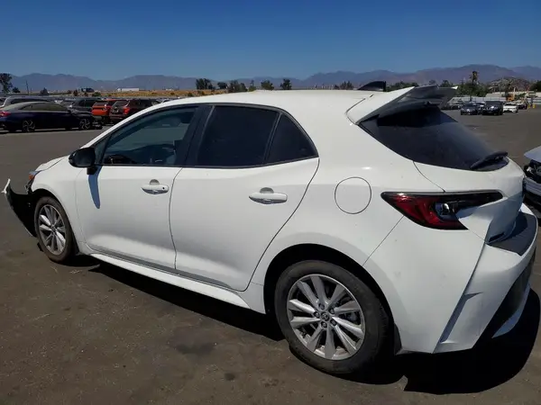 JTND4MBE4T3257828 2026 TOYOTA COROLLA - Image 2