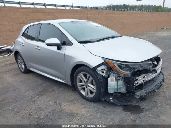 JTND4MBE5M3106384 2021 TOYOTA COROLLA - Image 1
