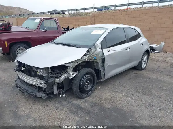 JTND4MBE5M3106384 2021 TOYOTA COROLLA - Image 2