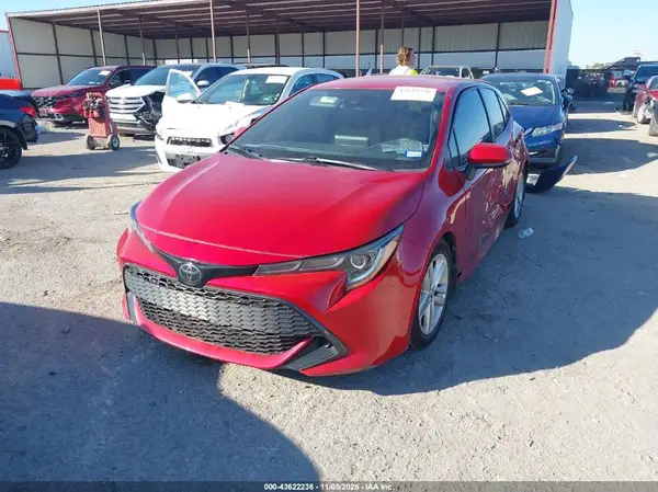 JTND4MBE5M3131740 2021 TOYOTA COROLLA - Image 2