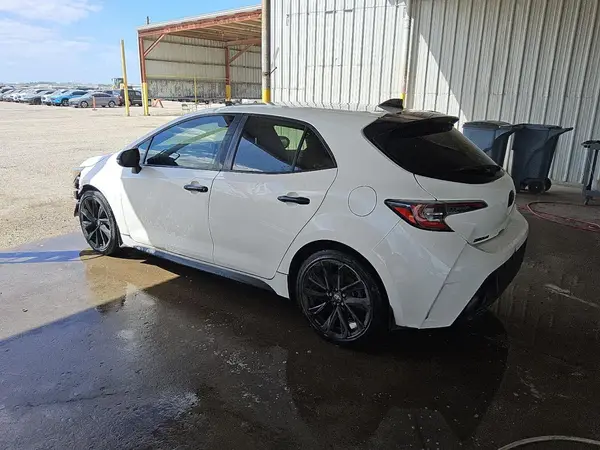 JTND4MBE5M3138820 2021 TOYOTA COROLLA - Image 2