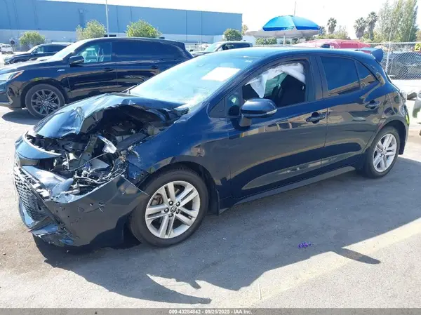 JTND4MBE5N3157871 2022 TOYOTA COROLLA - Image 2