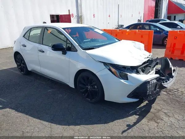 JTND4MBE6M3117524 2021 TOYOTA COROLLA - Image 1