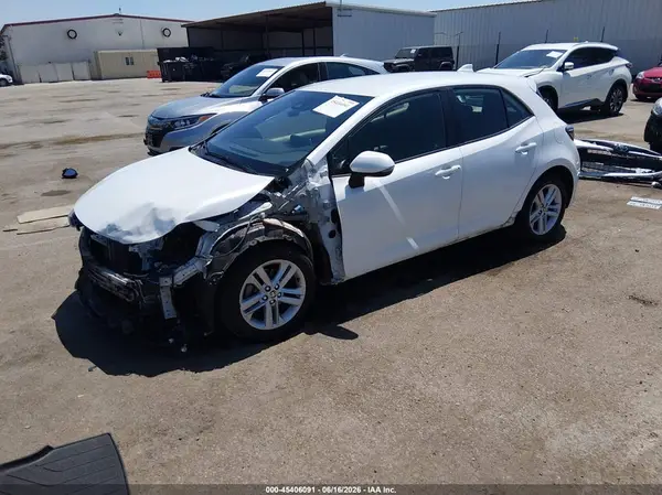 JTND4MBE6M3120102 2021 TOYOTA COROLLA - Image 2