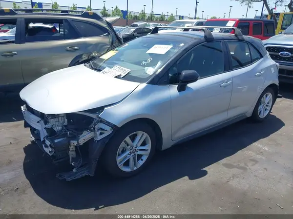 JTND4MBE6M3140592 2021 TOYOTA COROLLA - Image 2