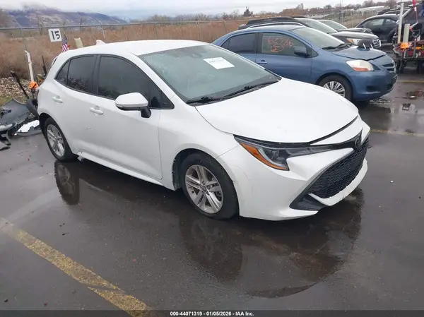 JTND4MBE6N3184075 2022 TOYOTA COROLLA - Image 1