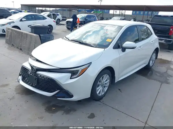 JTND4MBE6S3247820 2025 TOYOTA COROLLA - Image 2