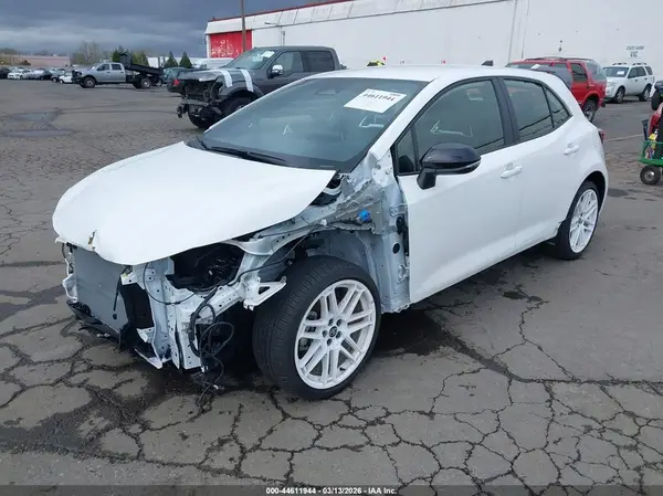 JTND4MBE6T3258320 2026 TOYOTA COROLLA - Image 2