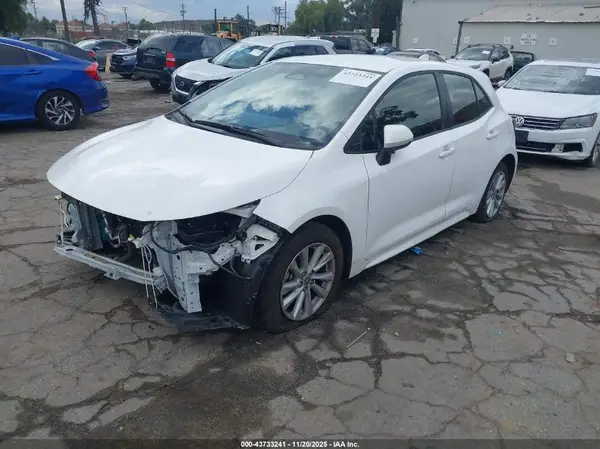 JTND4MBE7R3220913 2024 TOYOTA COROLLA - Image 2