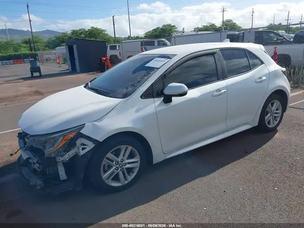 JTND4MBE8M3113636 2021 TOYOTA COROLLA - Image 2