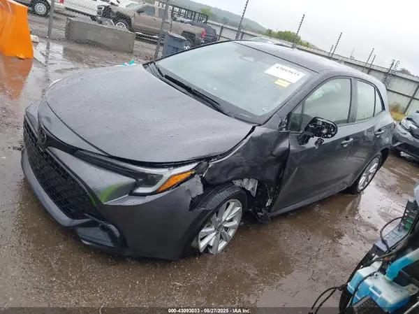 JTND4MBE8R3221617 2024 TOYOTA COROLLA - Image 2