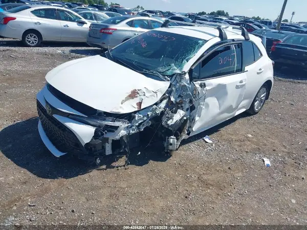 JTND4MBE8S3235250 2025 TOYOTA COROLLA - Image 2