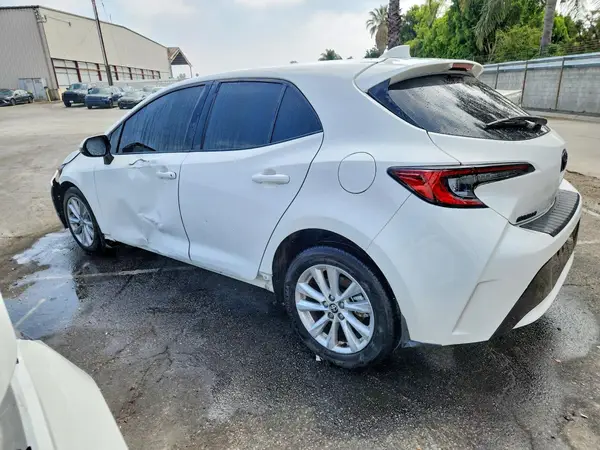 JTND4MBE8S3243493 2025 TOYOTA COROLLA - Image 2