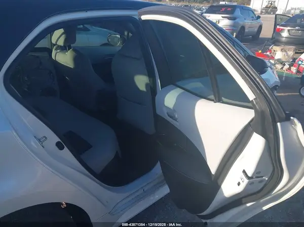 JTND4MBE8S3249634 2025 TOYOTA COROLLA - Image 8