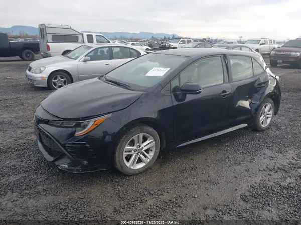 JTND4MBE9M3128548 2021 TOYOTA COROLLA - Image 2