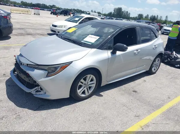 JTND4MBE9N3156495 2022 TOYOTA COROLLA - Image 2
