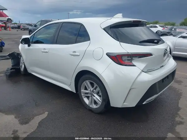 JTND4MBE9N3179520 2022 TOYOTA COROLLA - Image 2