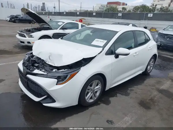 JTND4MBE9N3183065 2022 TOYOTA COROLLA - Image 2
