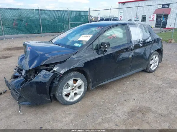 JTND4MBE9N3190856 2022 TOYOTA COROLLA - Image 2