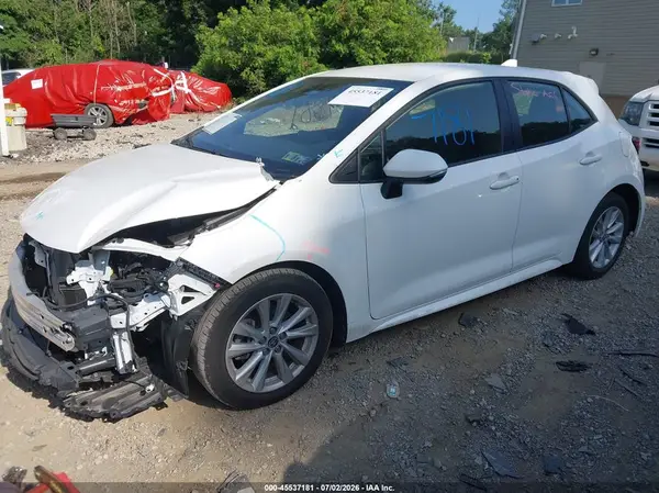 JTND4MBE9R3214787 2024 TOYOTA COROLLA - Image 2