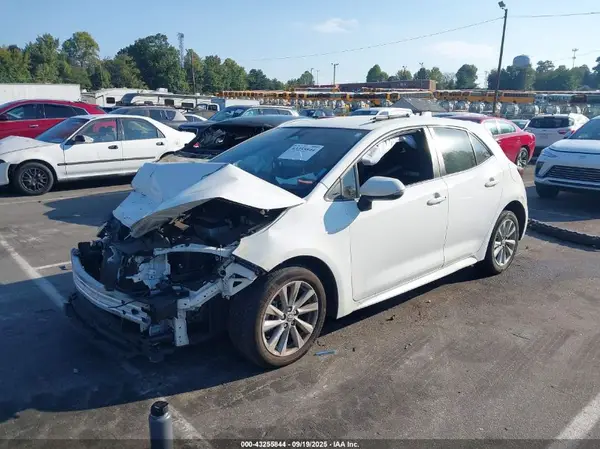 JTND4MBE9S3237444 2025 TOYOTA COROLLA - Image 2