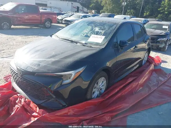 JTND4MBE9S3241803 2025 TOYOTA COROLLA - Image 2