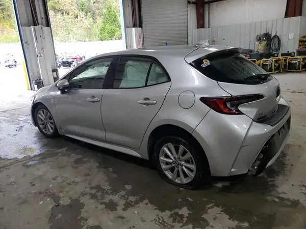 JTND4MBE9S3242501 2025 TOYOTA COROLLA - Image 2
