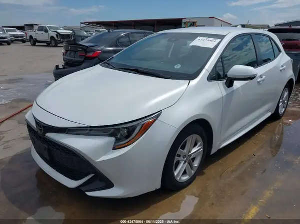 JTND4MBEXM3133824 2021 TOYOTA COROLLA - Image 2