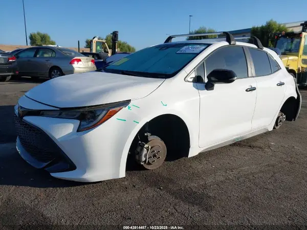 JTND4RBE0L3097217 2020 TOYOTA COROLLA - Image 2