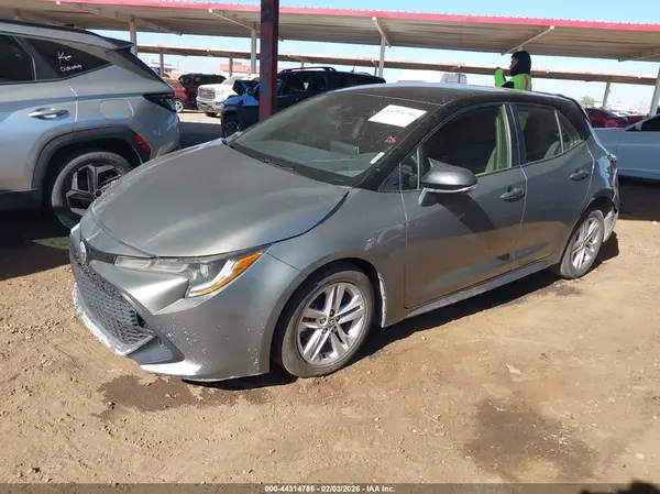 JTND4RBE2L3097977 2020 TOYOTA COROLLA - Image 2
