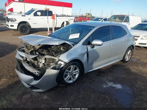 JTND4RBE3L3083411 2020 TOYOTA COROLLA - Image 2