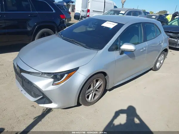 JTND4RBE6L3074315 2020 TOYOTA COROLLA - Image 2