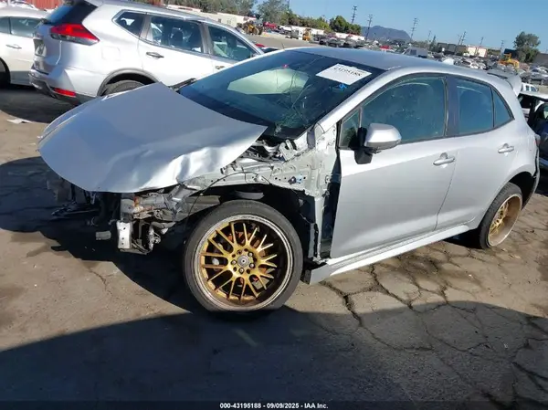 JTND4RBE7L3090961 2020 TOYOTA COROLLA - Image 2