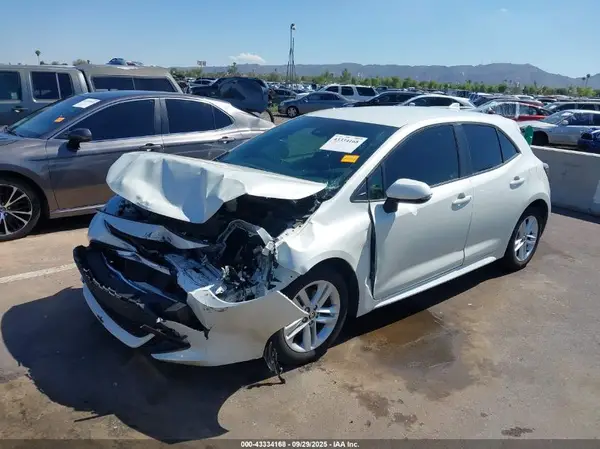 JTND4RBE7L3093908 2020 TOYOTA COROLLA - Image 2