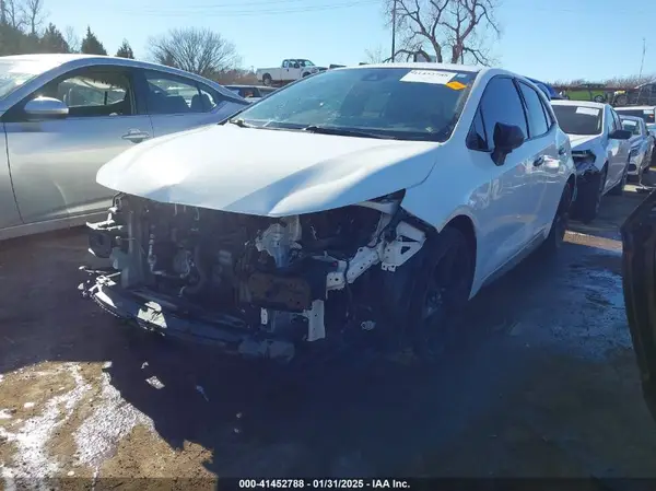 JTND4RBE7L3098607 2020 TOYOTA COROLLA - Image 2