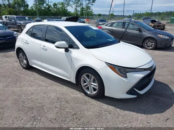 JTND4RBEXL3104335 2020 TOYOTA COROLLA - Image 1